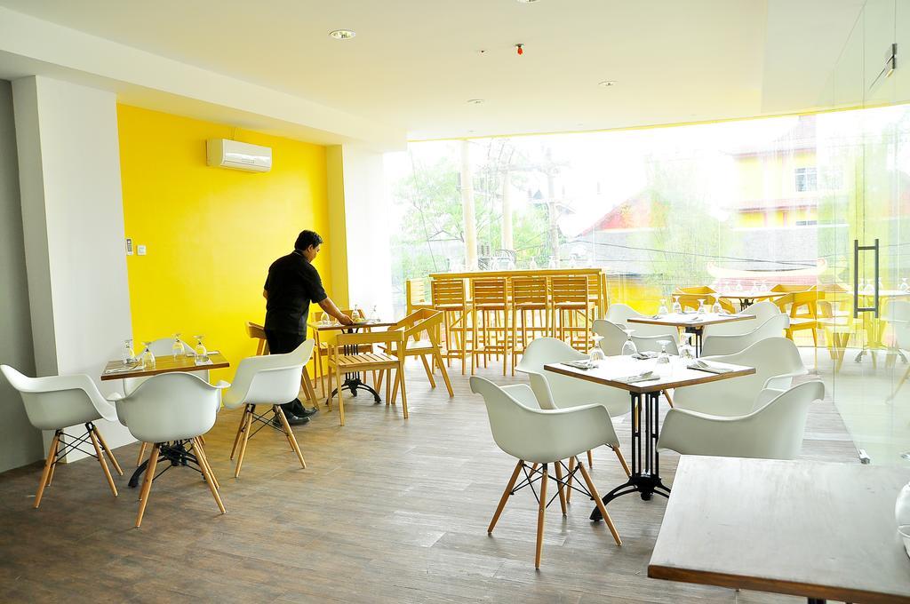 Summer Bed & Breakfast Banjarmasin  Eksteriør billede